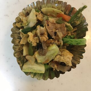 ベーコンと大根の葉っぱの卵とじ野菜炒め(^^)